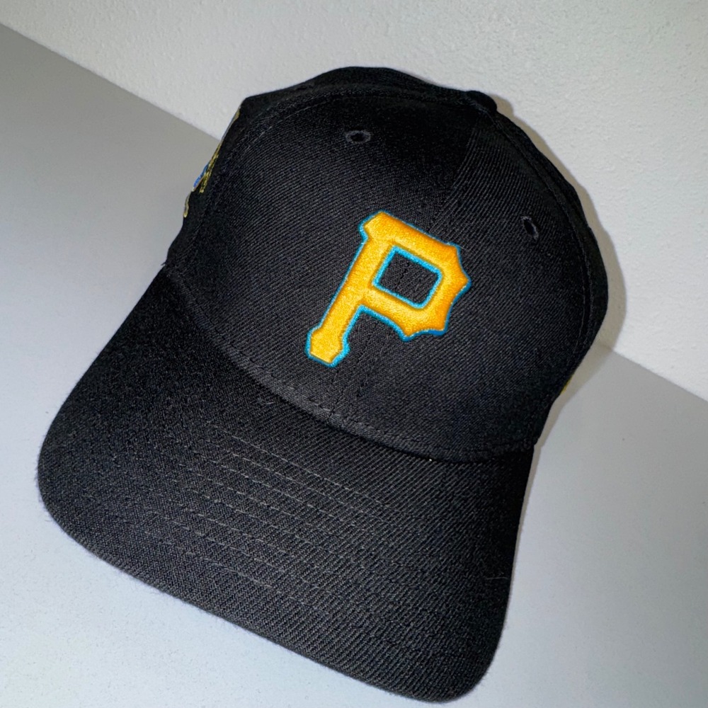 New Era Pittsburgh Pirates MLB Hat Men M/L Black Excellent 39THIRTY Stretch Fit